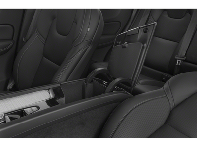 2022 Volvo XC60 Momentum
